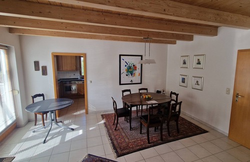 Haarbach Casa | Living on the golf course in a very quiet location.