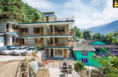 Manali Casa | LivingStone Valley View Homestay Manali