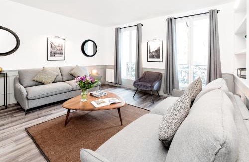 Saint-Vincent-de-Paul Apartamento | LivinParis - Luxury 3 & 4 Bedrooms Montmartre I