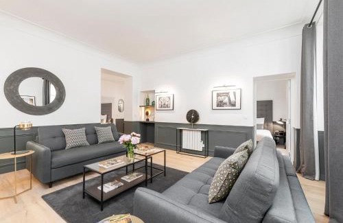 Quartier du Faubourg-Montmartre Apartamento | LivinParis - Luxury 3 Bedrooms Opera I