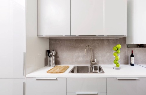 Saint-Vincent-de-Paul Apartamento | LivinParis | Luxury 4 Bedrooms Opera Lafayette IV