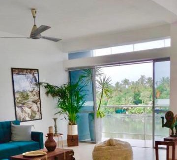 Kochi Apartamento | LIYA by Sunsets and Palm Trees