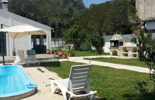 Kavos Villa | Charming 2-bedroom villa with WiFi, AC in tranquil near Kavos, Lefkimmi