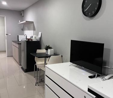 Thanon Phetchaburi Apartamento | LKN Grand