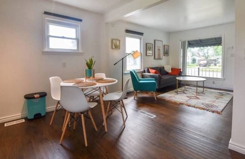 Hazel Park Casa | Llamaste in Hazel Park w/ Fenced Backyard for Pets