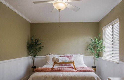Loma Linda Casa | LLU Entire House · 4 bedroom 2 miles from Hospital