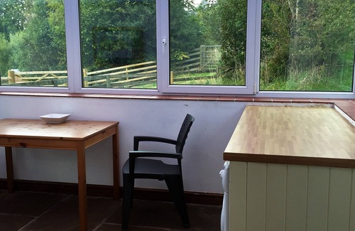 Brecon Cabaña | Llwyn Llwyd Cottage Aberyscir Brecon Fantásticas vistas rurales Gran jardín. Wifi.