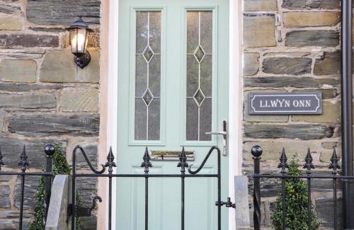 Dolwyddelan Casa | Llwyn Onn