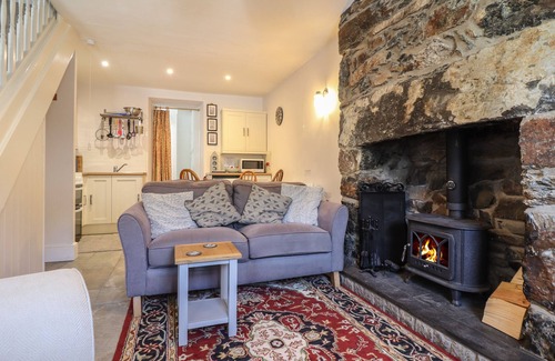 Beddgelert Casa | LLYGODEN COTTAGE, pet friendly, with open fire in Beddgelert