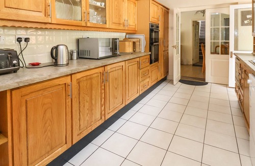 Ruabon Cabaña | Llys Offa, RUABON