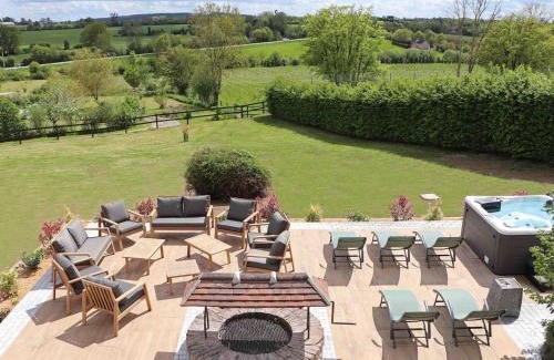 Saint-Germain-de-Clairefeuille Casa | Longère avec spa, tennis privé et recharge électrique - FR-1-497-221