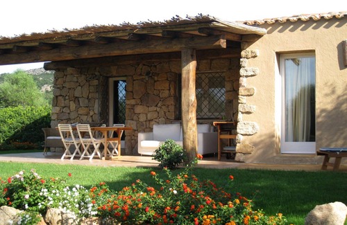Baja Sardinia Casa | 'Lo Studio' se asoma sobre el Golfo de Arazachena con vistas al mar de Cannigione