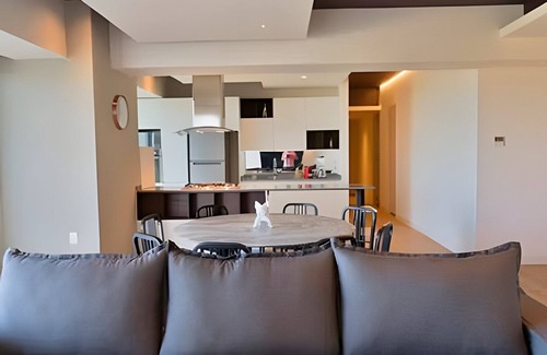 Financial District Casa | Lobby 33 Depto 2511 by Del Mar