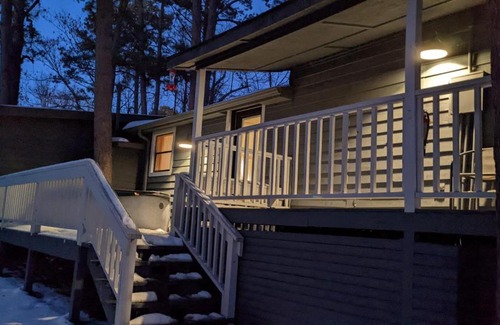 Eureka Springs Casa | Loblolly Pines CenterPoint Camp House