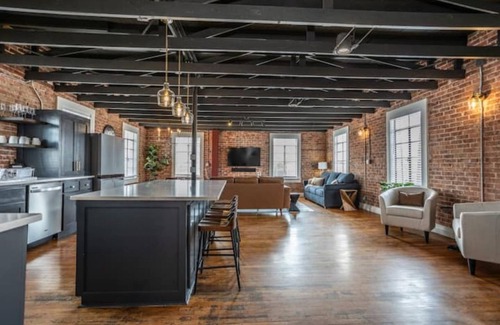 Muenster Apartamento | Local Charm Meets Modern Luxury in the North Texas Hill Country - 1.5hrs to DFW!
