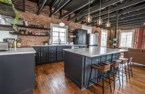 Muenster Apartamento | Local Charm Meets Modern Luxury in the North Texas Hill Country - 1.5hrs to DFW!