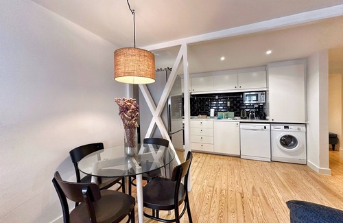 Santos Apartamento | Local friendly up to 6 person apartment in the city center of Lisbon