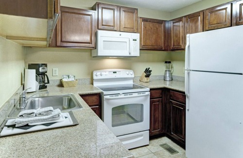 Williamsburg Complejo | LOCAL HOST! Family Friendly Wyndham Kingsgate. Free Game Room, Pools + Mini Golf