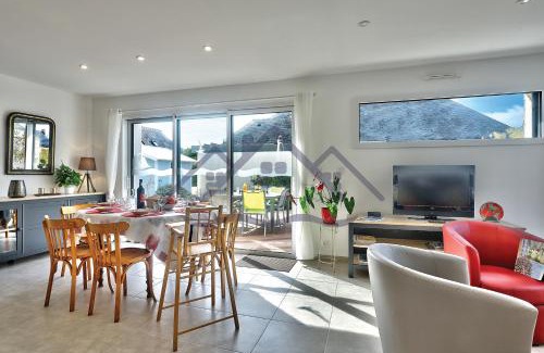 Guilvinec Casa | LocaLise - M11 - Ty Gwennili - Maison de plain pied avec terrain entièrement clôturé - Accès plage et centre à pied - Wifi inclus - Draps inclus - Animaux non admis