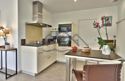 Guilvinec Casa | LocaLise - M11 - Ty Gwennili - Maison de plain pied avec terrain entièrement clôturé - Accès plage et centre à pied - Wifi inclus - Draps inclus - Animaux non admis