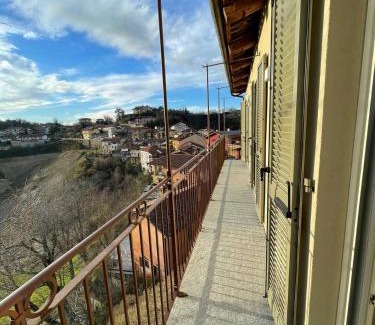 Cisterna d'Asti Casa | LOCANDA del BRICCO pt