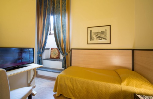 Sant' Ambrogio Cama Y Desayuno | Locanda Orchidea - B&B