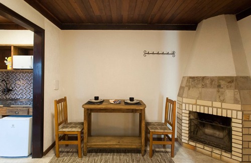 Floresta Chalet De Esquí | LOCAR-IN GRAMADO- Chalés Hill Top