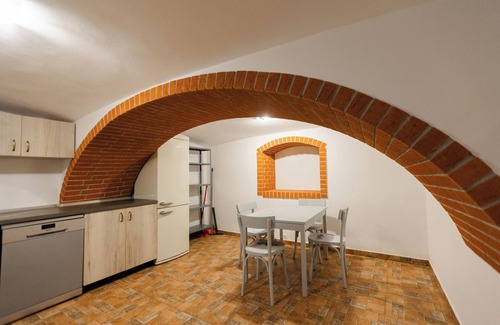Centrul Vechi Apartamento | Locart - Brasov's Cozy Downtown Apartment, near Black Church with Free Wi-fi