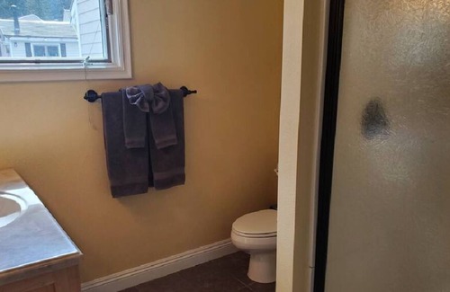 Mammoth Lakes Villa | Located at Lakeview Villas complex, just minutes walking to The Village center, and down the road from Canyon Lodge.