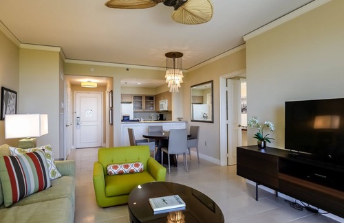 Key Biscayne Condominio | Ritz-Carlton Key Biscayne Preciosa suite de un dormitorio frente al mar NUEVA PUBLICIDAD