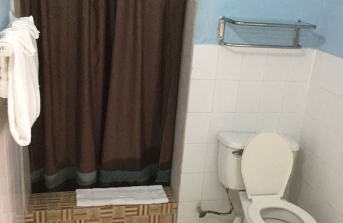 Black River Casa | Ubicado en Black River en la costa sur de Jamaica. Acogedor y confortable