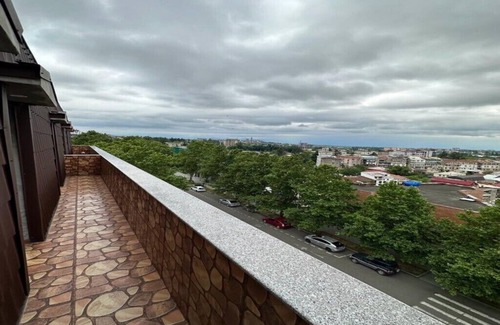 Kutaisi Apartamento | Located in center of the city,near university,10 minutes from center on foot....