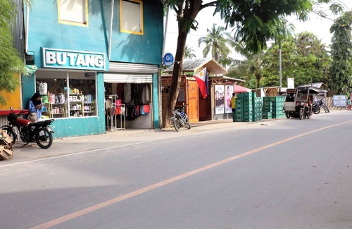 Catangnan Casa | Located in Central General Luna, Close to Beaches, Dining, and Attractions