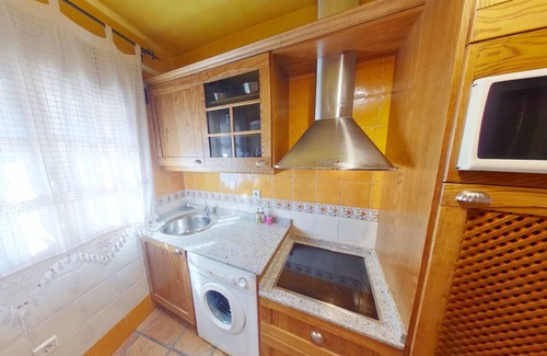 El Tiemblo Casa | Situada en el pueblo: AA/CC chimenea eléctrica wifi cabina hidro admite mascotas