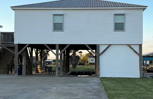 Hackberry Casa | El campo en privado por el canal 411 de Lake Breeze