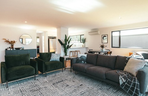 Orford Casa | Located on the banks of the Prosser River; just a short walk to local amenities.