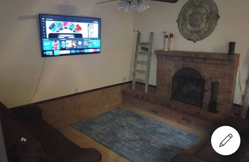 Yuma Casa | Location! Charming 3 bedroom home close to everything