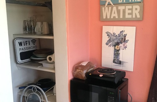 Southampton Apartamento | $ 165. 00 OFERTA de otoño en Cross Bay Private Estate & Beach - RECOGIDA GRATUITA en el aeropuerto