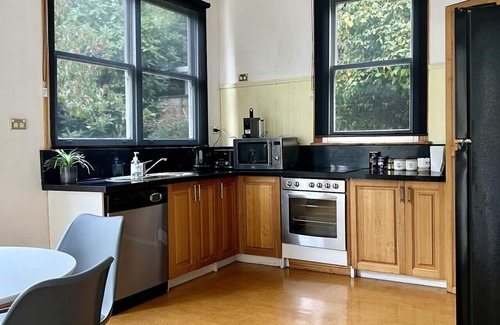 Launceston CBD Casa | Location, Location, Location