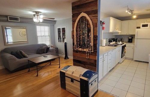 Faubourg Marigny Condominio | Location LocationLocation!!