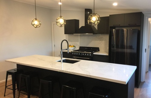 Barwon Heads Casa | Location & Luxe in 'Barwon Heads Central' - Beach, Pub & Cafes at the door ...