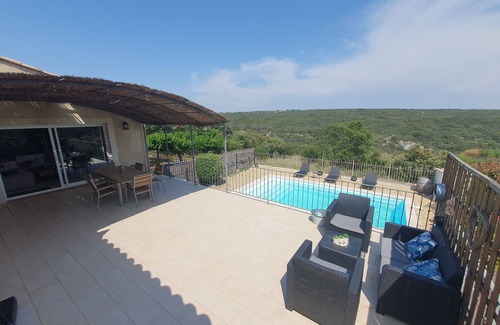 Saint-Maximin Casa | Location Maison Avec Piscine 5mn D'uzes 5/6 Personnes