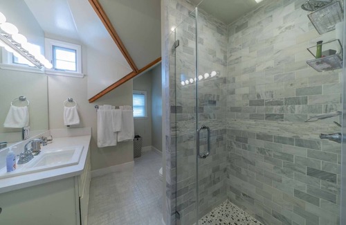 Midtown Sacramento Casa | 1890's Modern Victorian in the heart of Sacramento