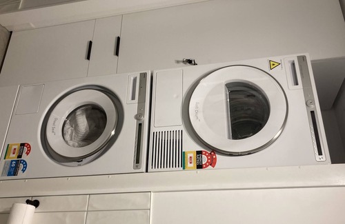 East Melbourne Apartamento | Location Perfect, Rod Laver, MCG, Walk to City Pet Friendly