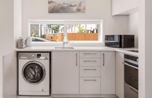 Riccarton Apartamento | Location Plus Free Off St Park Handy Hospital
