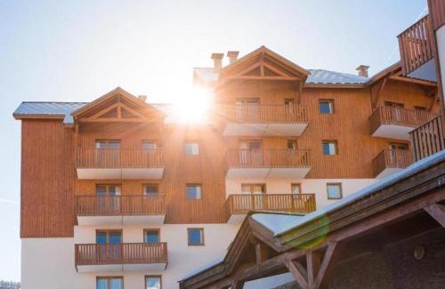 Puy-Saint-Vincent Apartamento | Location saisonnière 3 pièces à Puy-Saint-Vincent, 6 personnes, proche pistes, piscine, parking inclus - FR-1-504-599