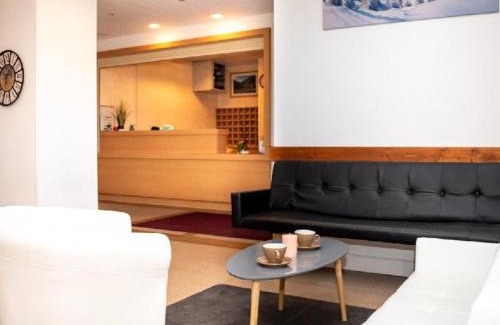 Puy-Saint-Vincent Apartamento | Location saisonnière 3 pièces à Puy-Saint-Vincent, 6 personnes, proche pistes, piscine, parking inclus - FR-1-504-599