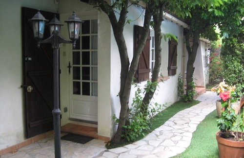 Cuers Casa | Location Saisonnière Piscine Privée