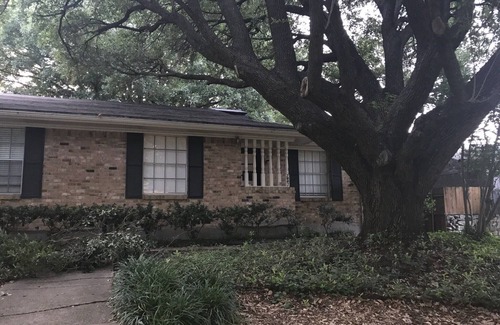 Northeast Dallas Casa | ¡Ubicación! Actualizado con buen gusto 2-2 Lakewood Duplex, 1/2 milla a White Rock Lake