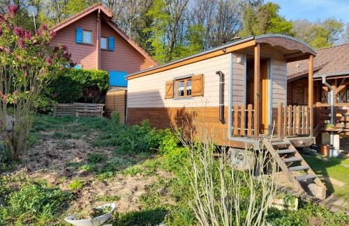 Waldighofen Chalet De Esquí | location type gîte, chambre d'hôte, meublé de tourisme dans joli petit chalet typique et ou jolie roulotte type bohème